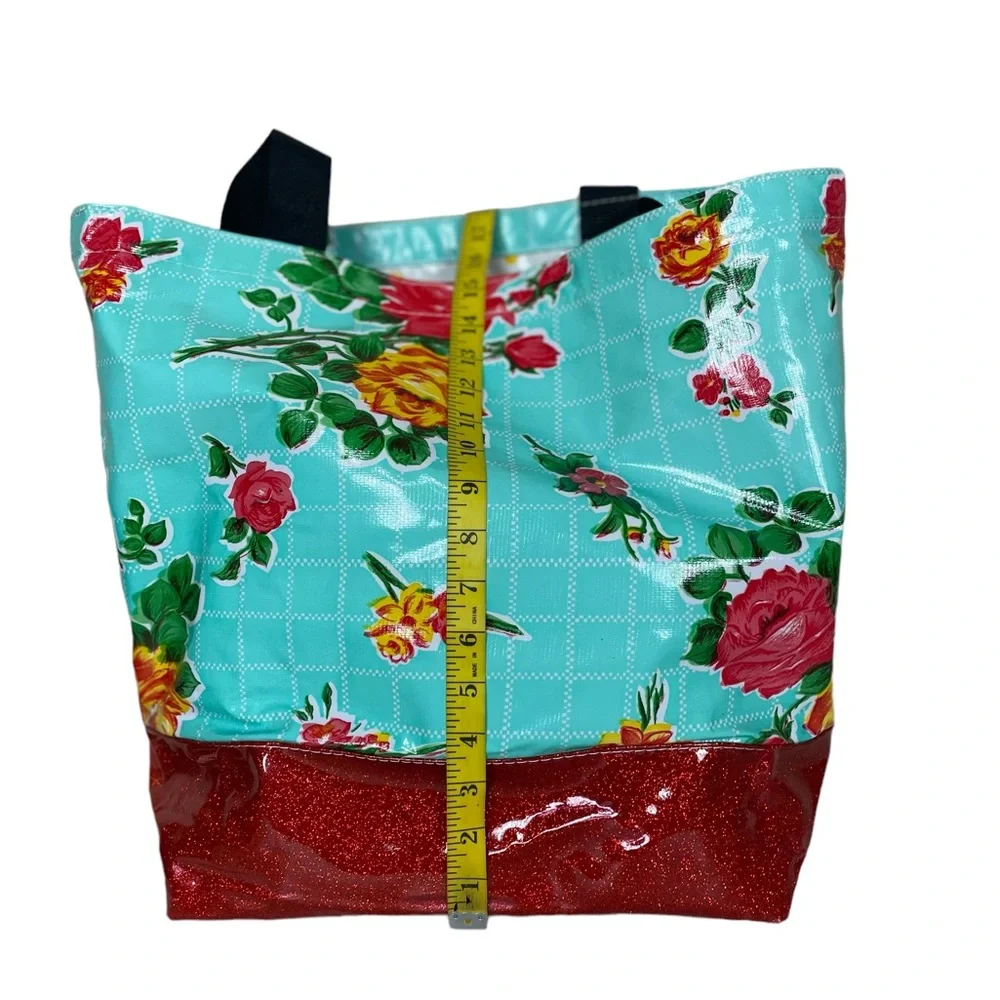 Rosegal Aqua Oilcloth Tote Bag with Cosmetic Bag NWOT
